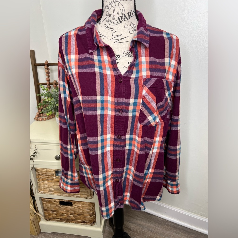 Time and Tru Women's Plaid Flannel Button Front Shirt